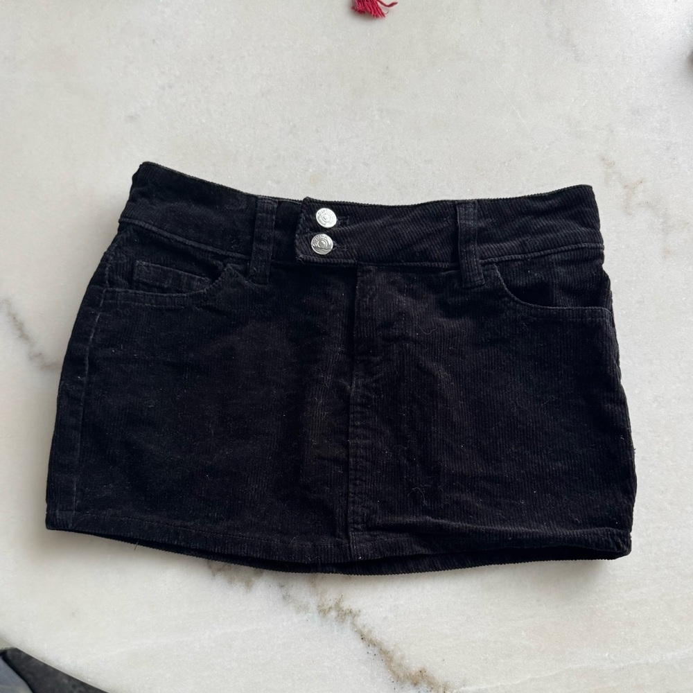 H&M Divided Black Skirt CORDUROY